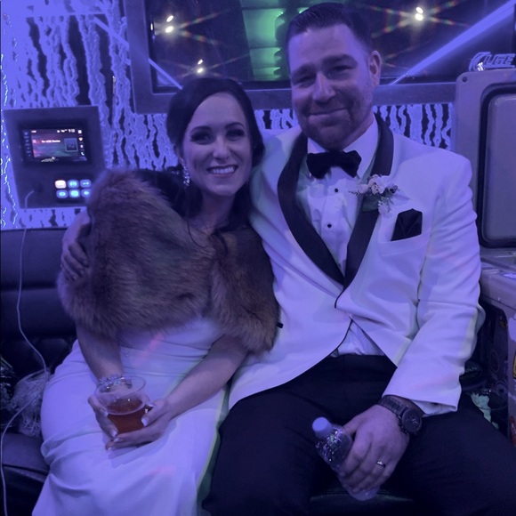 Meet your Posher, Jessica - Picture 1 of 1